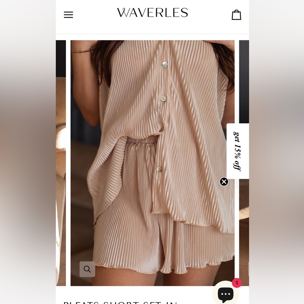 WAVERLES worn 1x pleated short set- short sleeves